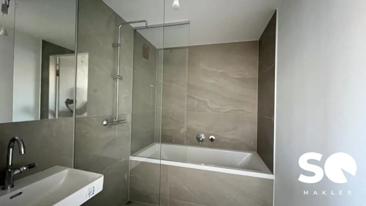 # SQ - EXKLUSIVE DACHGESCHOSSWOHNUNG IN 1030 WIEN - SEIDLGASSE - 2 ZIMMER und TERRASSE - TOP 11