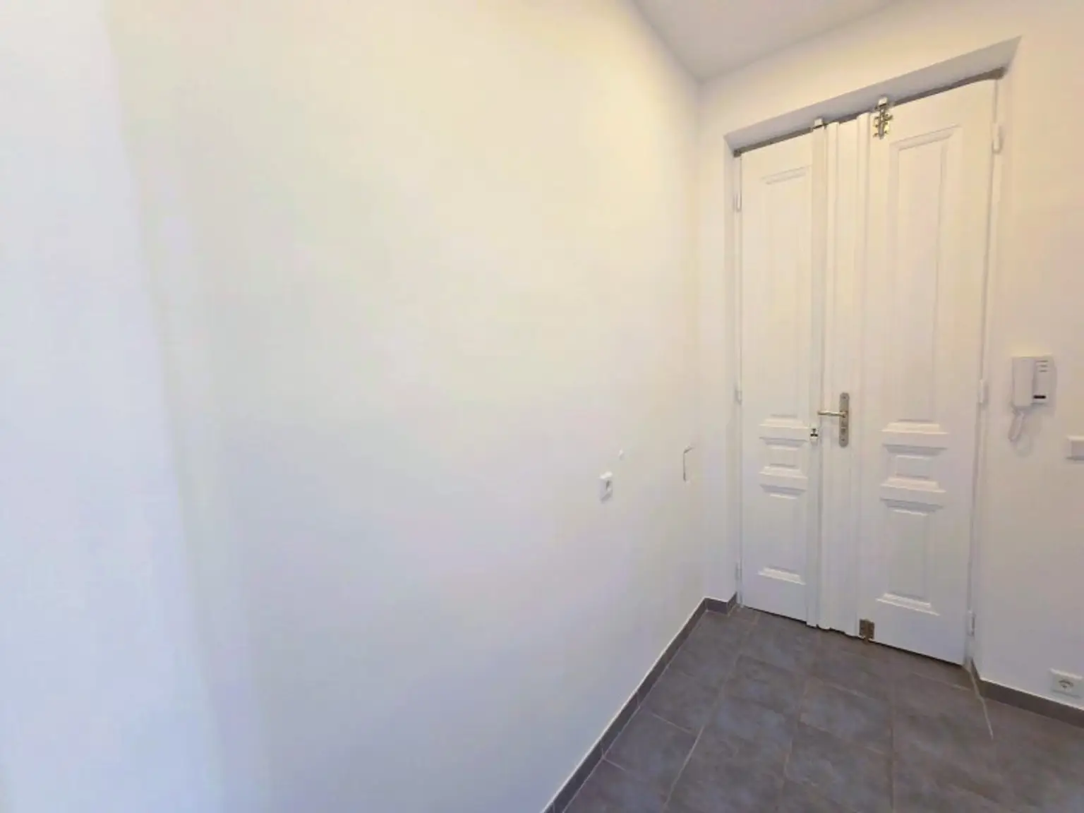 ++ Jugendstil-Juwel im Wiener Altbau 92 m² um nur € 379.000,- 3 Zimmer mit großer separaten Küche + NÄHE Baumgartner-Casino-Park UND NÄHE U4 HÜTTELDORF +