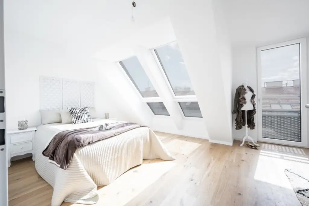 2 Zimmer Dachgeschoss mit traumhafter Dachterrasse