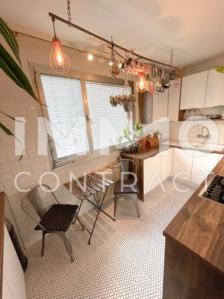 WARMMIETE! IDEALE WG ODER FAMILIENWOHNUNG  MIT LOGGIA! 4 ZIMMER + SEPARATE KÜCHE!