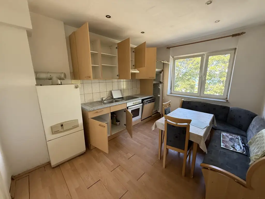 Charmante 2-Zimmer-Wohnung mit Gartenanteil und Garage in Graz-Straßgang
