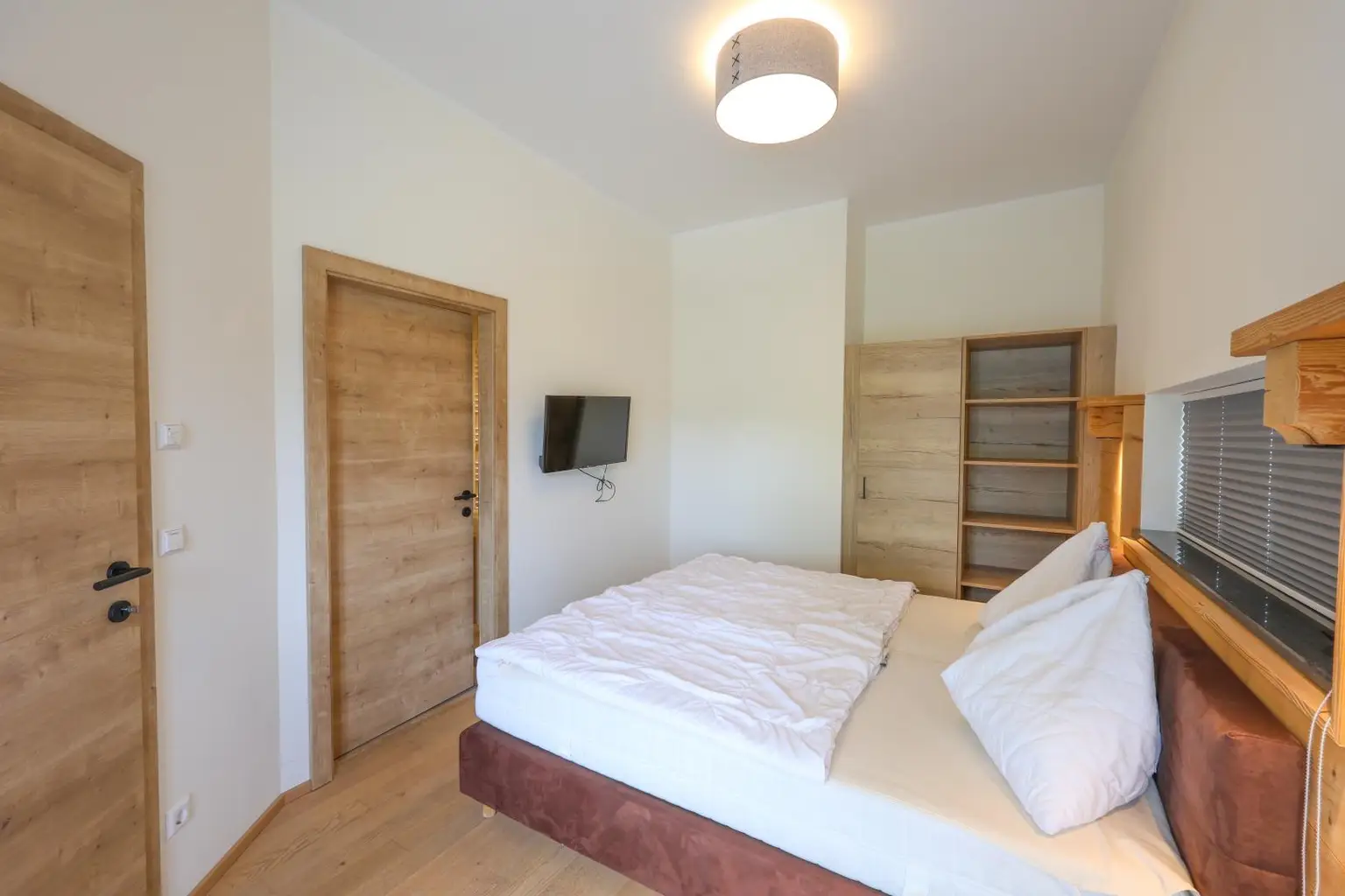 Schlafzimmer 2