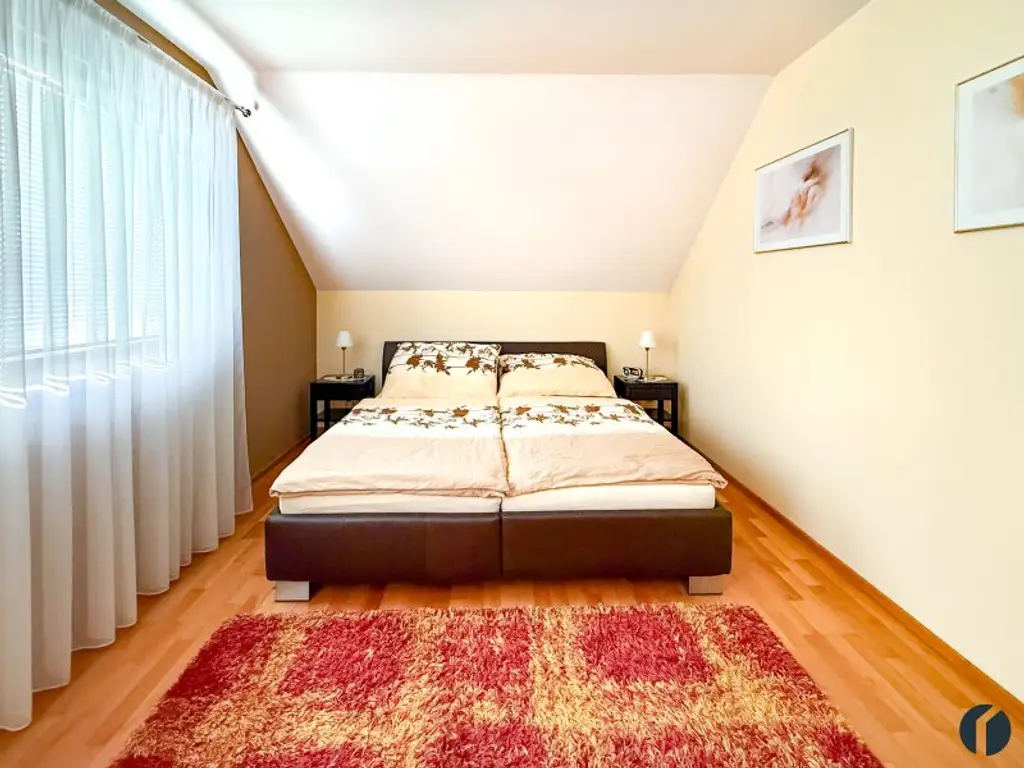 Gepflegtes Einfamilienhaus mit Pool und Wohlfühlgarten in ruhiger Lage von Tulln