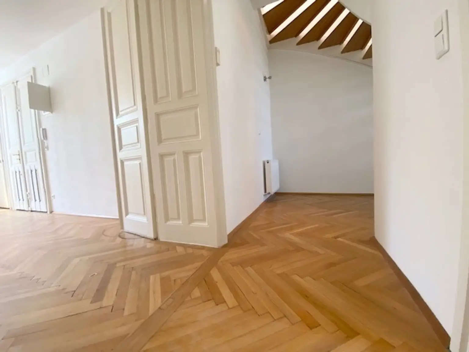 Bild5 | ++ NEU ++ MAISONETTE - VIER Zimmer mit TERRASSE - Altbau | Prima Service Immobilien