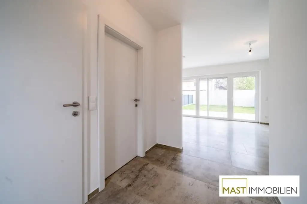 *NEU* - ab Oktober - 4 Zimmer Reihenhaus in Bahnhofsnähe