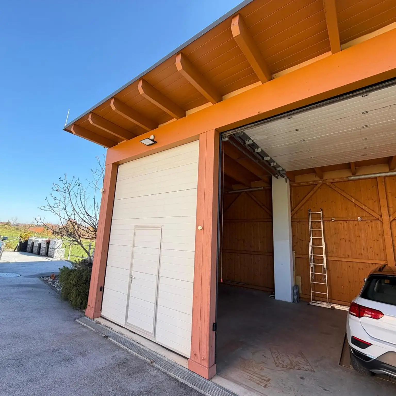 Wohnen in Aussichtslage mitten in der Natur auf  8 Ha. Grund, ehemalige Hofstelle!