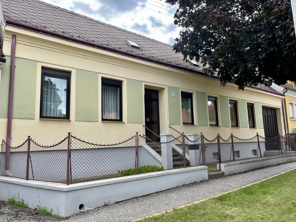 Tolles Einfamilienhaus mit großem Grundstück