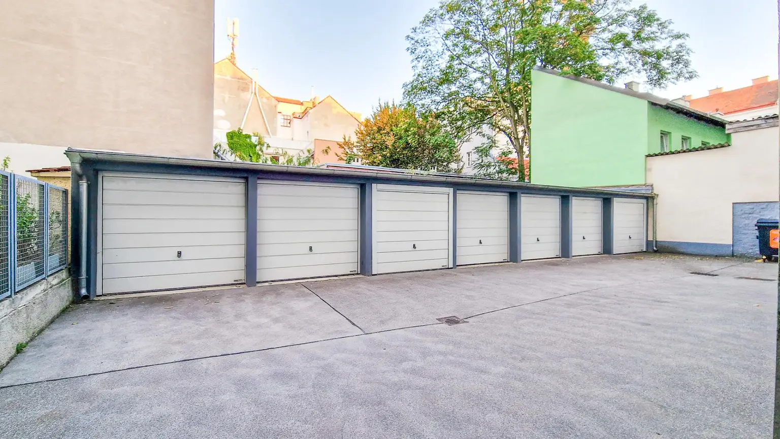 Eigentumswohnung mit Garage in ausgezeichneter Lage nahe Brunnenmarkt. Top Verkehrsanbindung und Infrastruktur