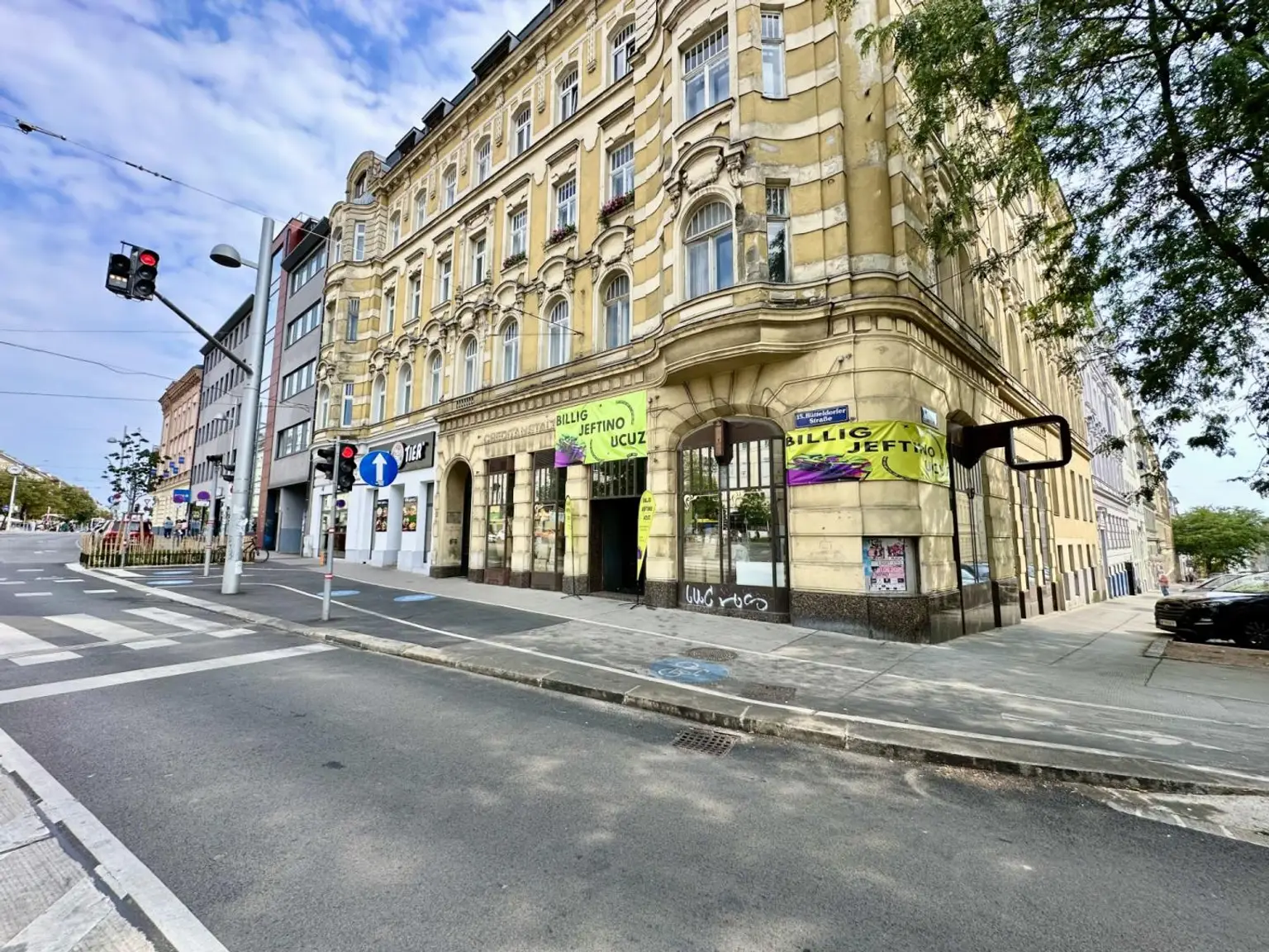 Branchenfreies Geschäftslokal in stark frequentierter Lage