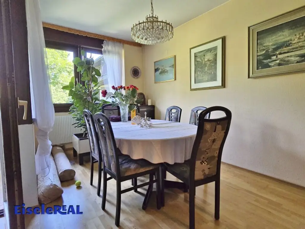 3 Zimmer – Loggia - Garage - Renovierungsbedarf
