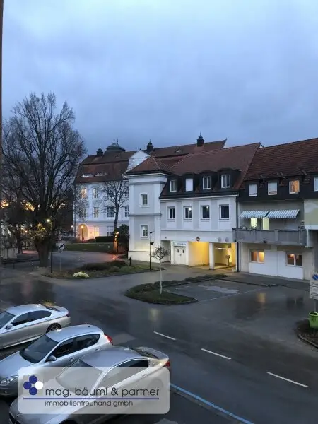 PROVISIONSFREI 2 Zimmer mit  grosser Terrasse