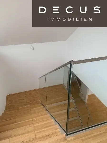 4-ZIMMER | LUXUS IM HERZEN DER STADT | TRAUMHAFTE DG-WOHNUNG | ROOFTOP-TERRASSE - AB SOFORT
