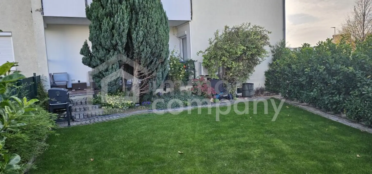 Erdgeschoßwohnung in ruhiger Gegend - mit Terrasse und eigener Gartennutzung!