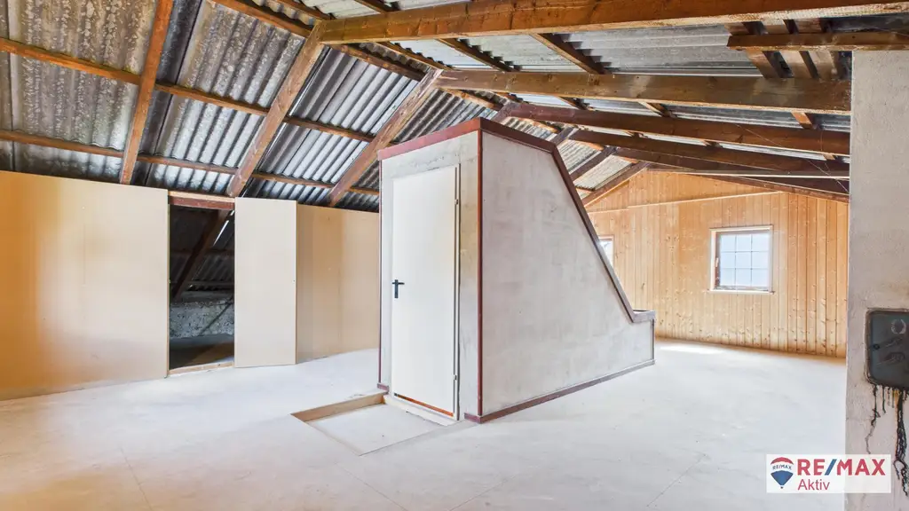 Einfamilienhaus mit großem Garten und viel Potential zur Erweiterung