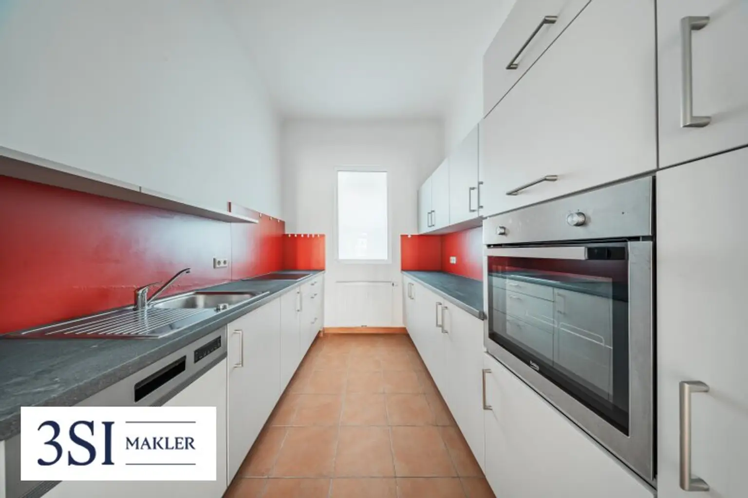 Klausgasse 46: Geräumige 3-Zimmer-Altbauwohnung in ruhiger Seitengasse des 16. Bezirks