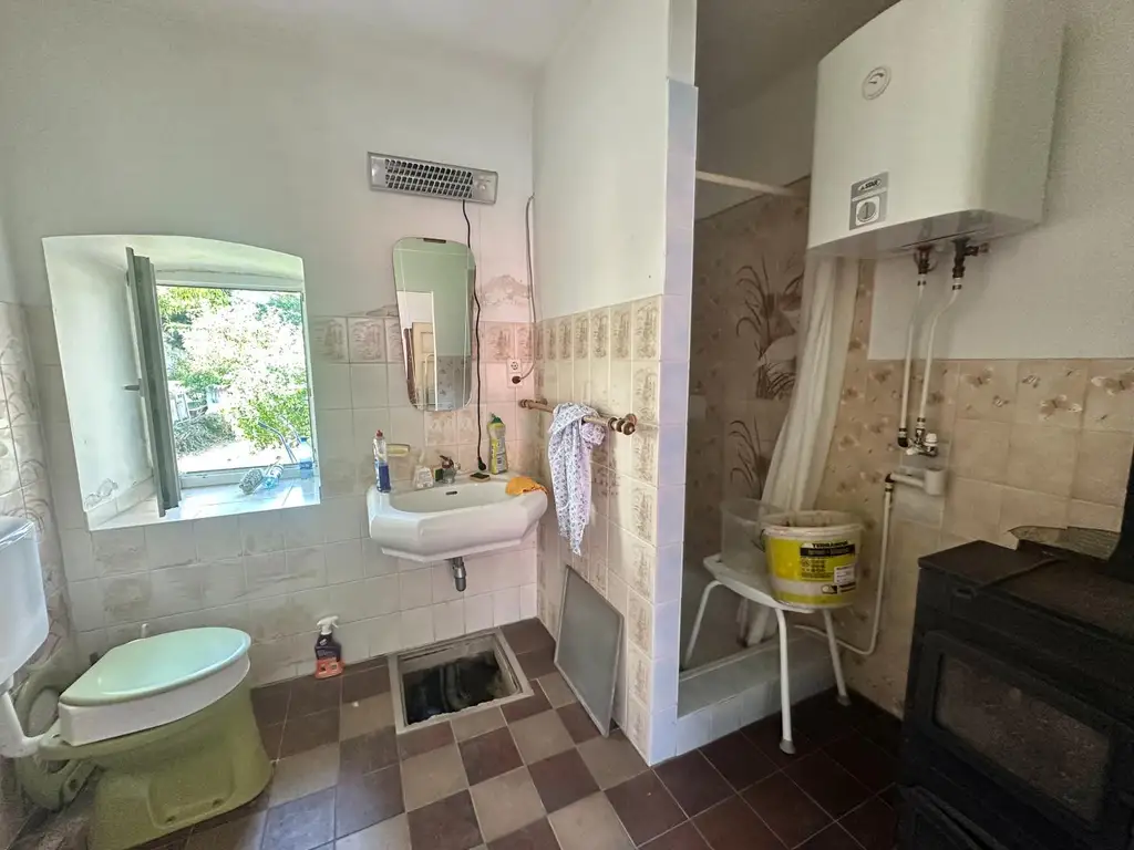 Sanierungsbedürftiger Bauernhof mit großem Grundstück, Stallungen und Stadl – ländlicher Charme mit viel Potential!