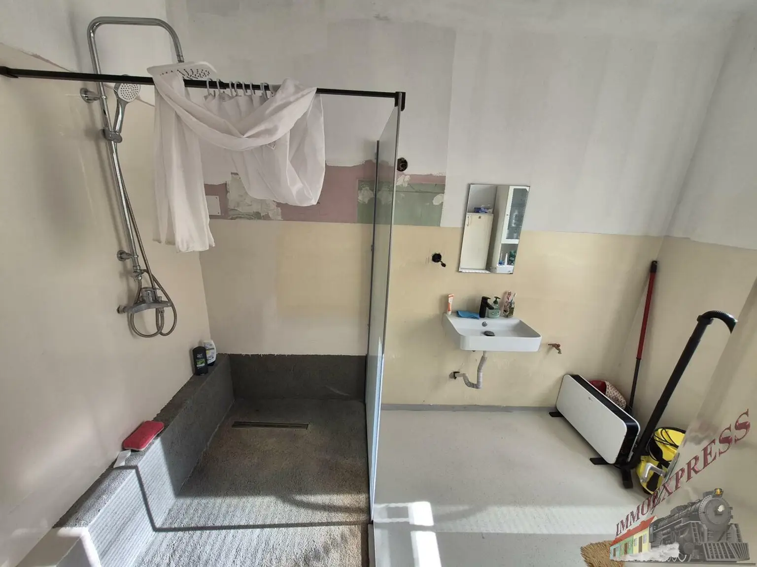 Ideal für Ihre Firma- inklusive Mitarbeiterwohnungen und vielem mehr