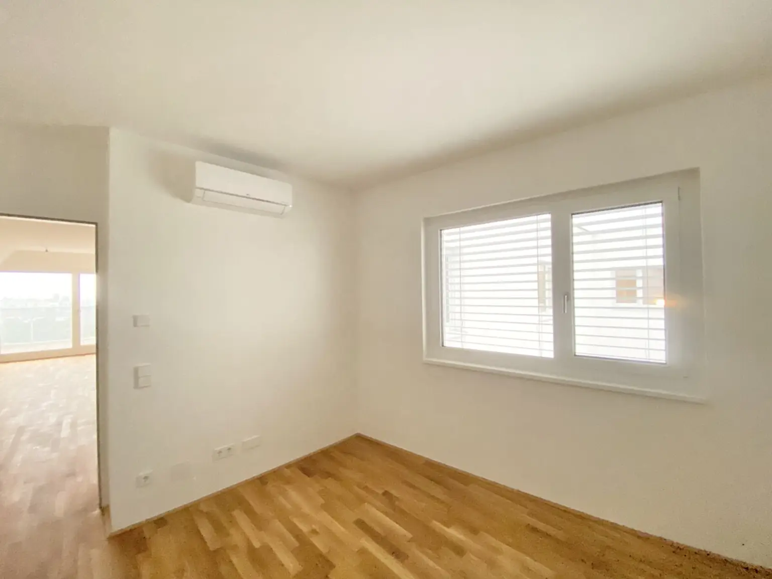 ERSTBEZUG Top Wohnung U3 2 Zimmer + Terrasse - 1 bedroom apartment + terrace U3 = DAS LAURENZ=