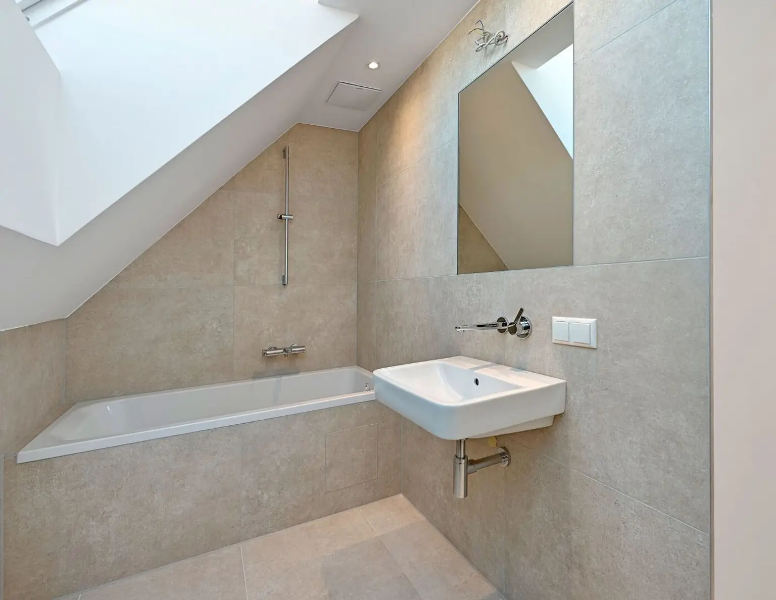 THE TEMPTATION - Vorsorgewohnung - 2-Zimmer-Wohnung mit toller Raumaufteilung - Balkon