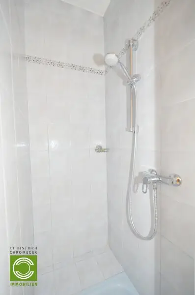CHRISTOPH CHROMECEK IMMOBILIEN - PERCHTOLDSDORF - Erstklassiger Bungalow auf ruhigem Eckgrundstück!