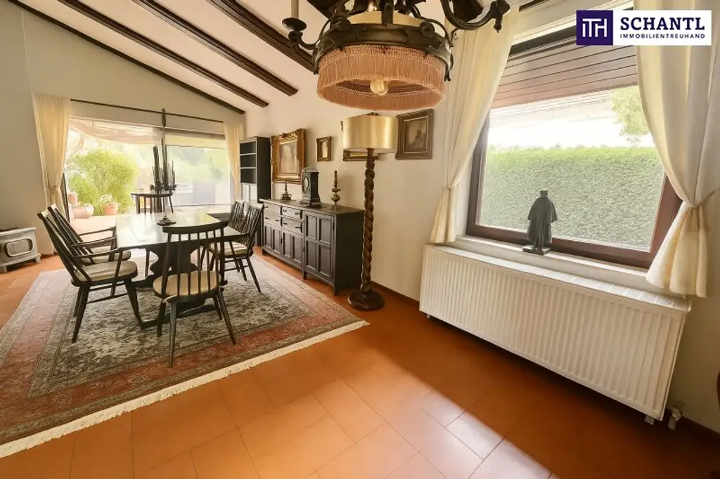 **Exklusive Landhausvilla in Pötzleinsdorf** ++ eigener Pool ++ Sauna ++ Fitnessraum ++ großer blühender Garten  ++ Garage ++ Terrasse ++ direkt beim Pötzleinsdorfer Schlosspark ++