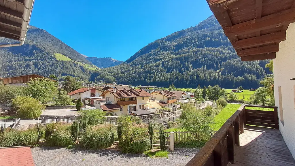 Exklusives Immobilienangebot: Historisches Juwel „Gasthaus“ im Herzen von Pfunds - Tradition trifft modernes Wohnen