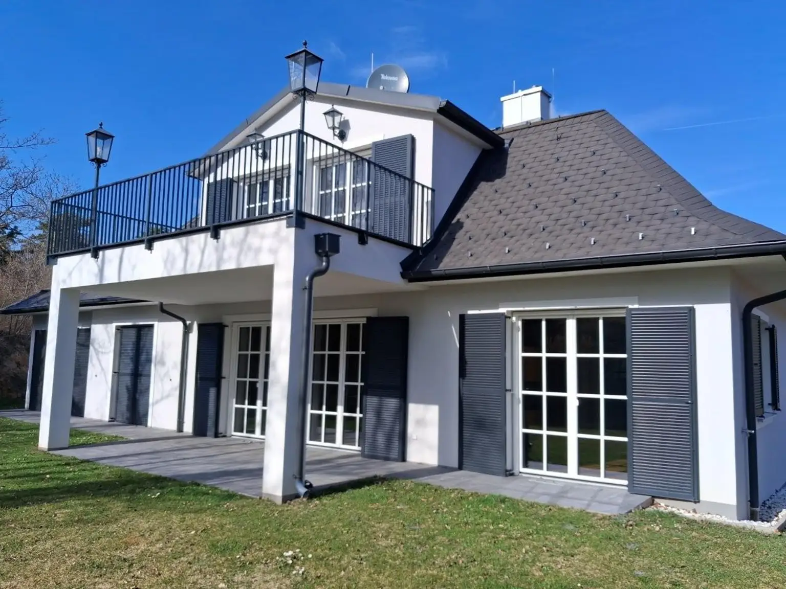 30 Hausansicht Garten 2721