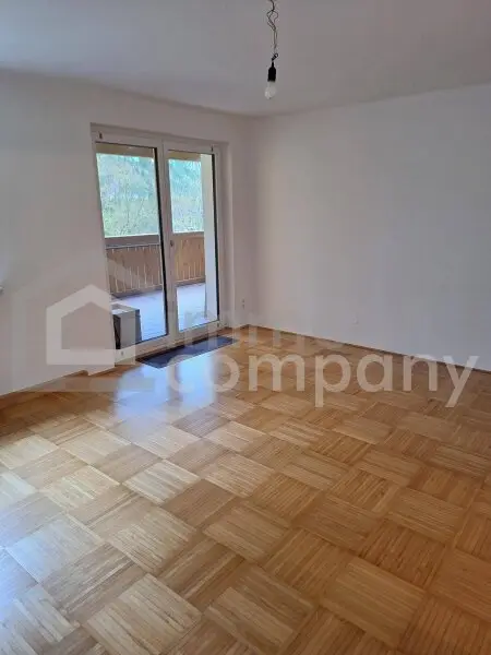 Charmante 4-Zimmer-Wohnung mit Garten und Balkon in Wals-Siezenheim!