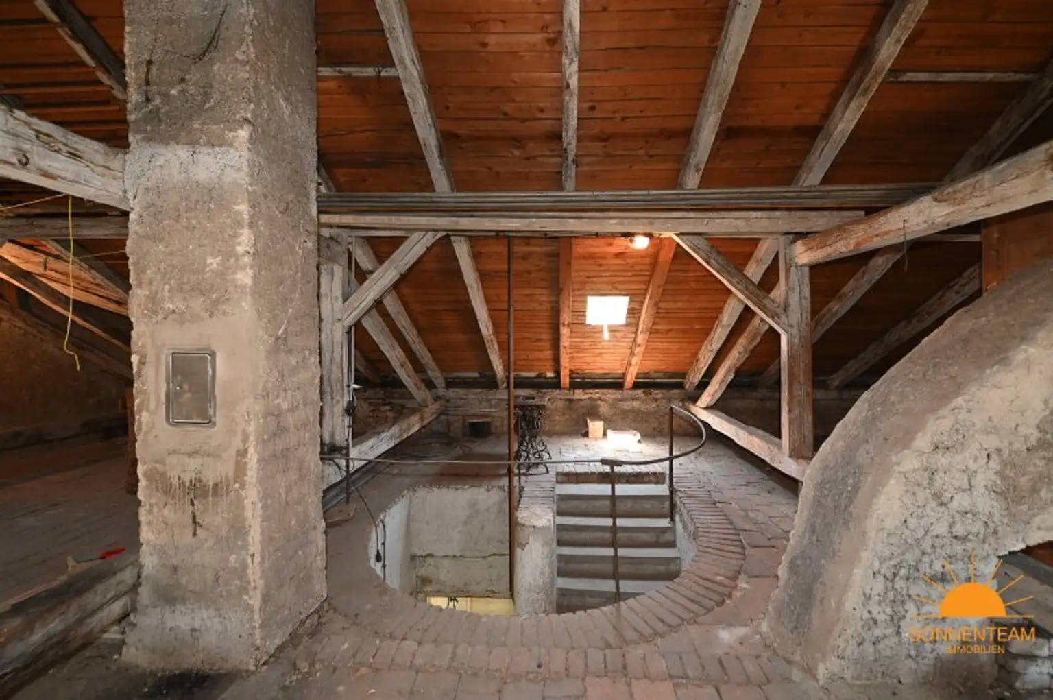 Charme & Potential – Altbauvilla mit großem Garten in Mödling