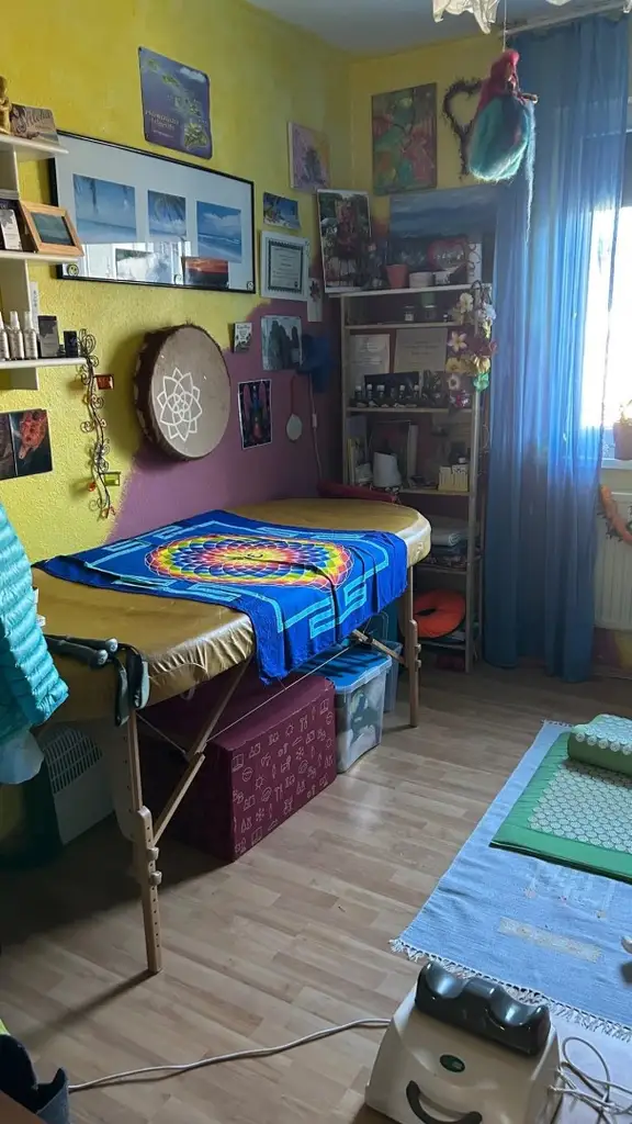 Geräumige 4-Zimmer-Wohnung mit Loggia & TG-Platz zu verkaufen