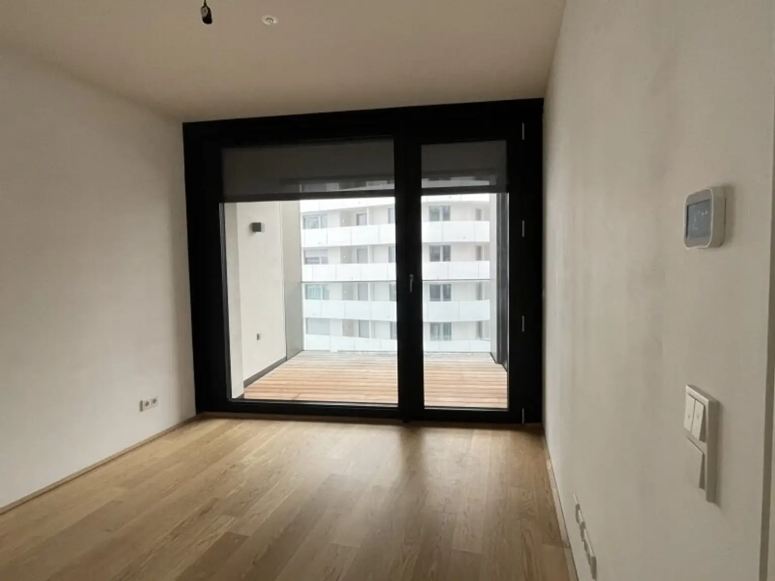 UNBEFRISTETE 2 Zimmer mit Loggia und vielen Extras im Haus nahe Belvedere!