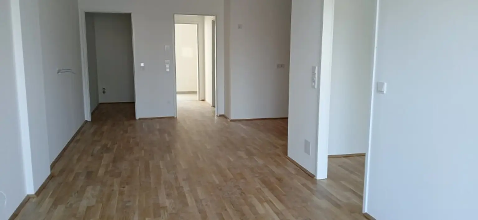 ERSTBEZUG - NEUBAU - Wunderschöne Wohnungen mit eigenem Tiefgaragenplatz im Stadtteil Neustadt