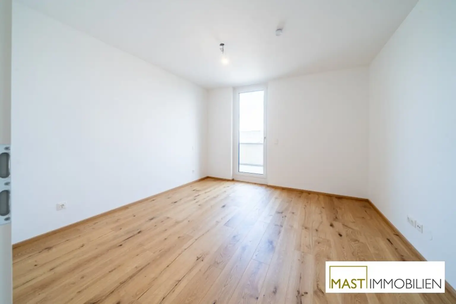 *Sommer 2025* UNIKAT! Großzügige 4-Zimmer Wohnung mit Dachterrasse und Gründach!