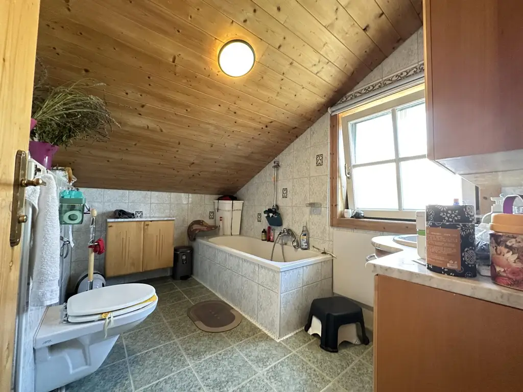 "Haus im Grünen Floridsdorf mit wunderschönem Garten im Eigentum"