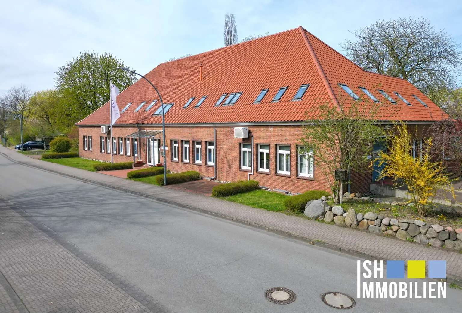 Straßenansicht
