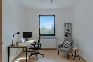 Büro: KI generierte Einrichtung