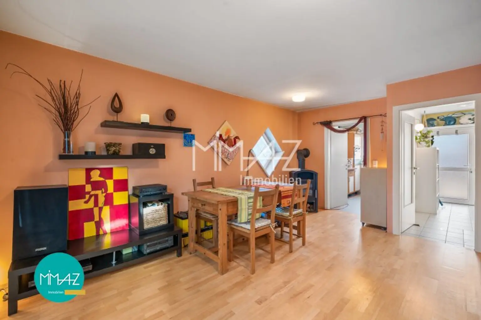 Wohnzimmer mit Ausgang Terrasse