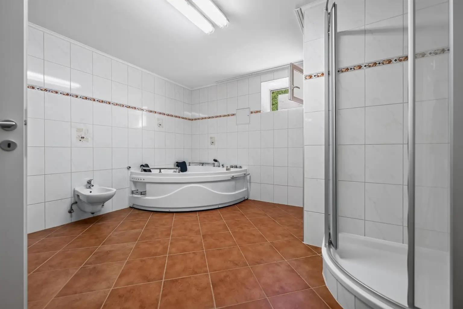 Badezimmer Kellergeschoss