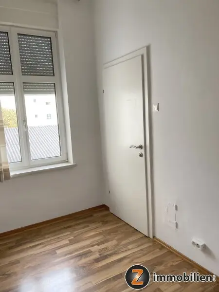 Oberwart Zentrum: Schöne Altbauwohnung!