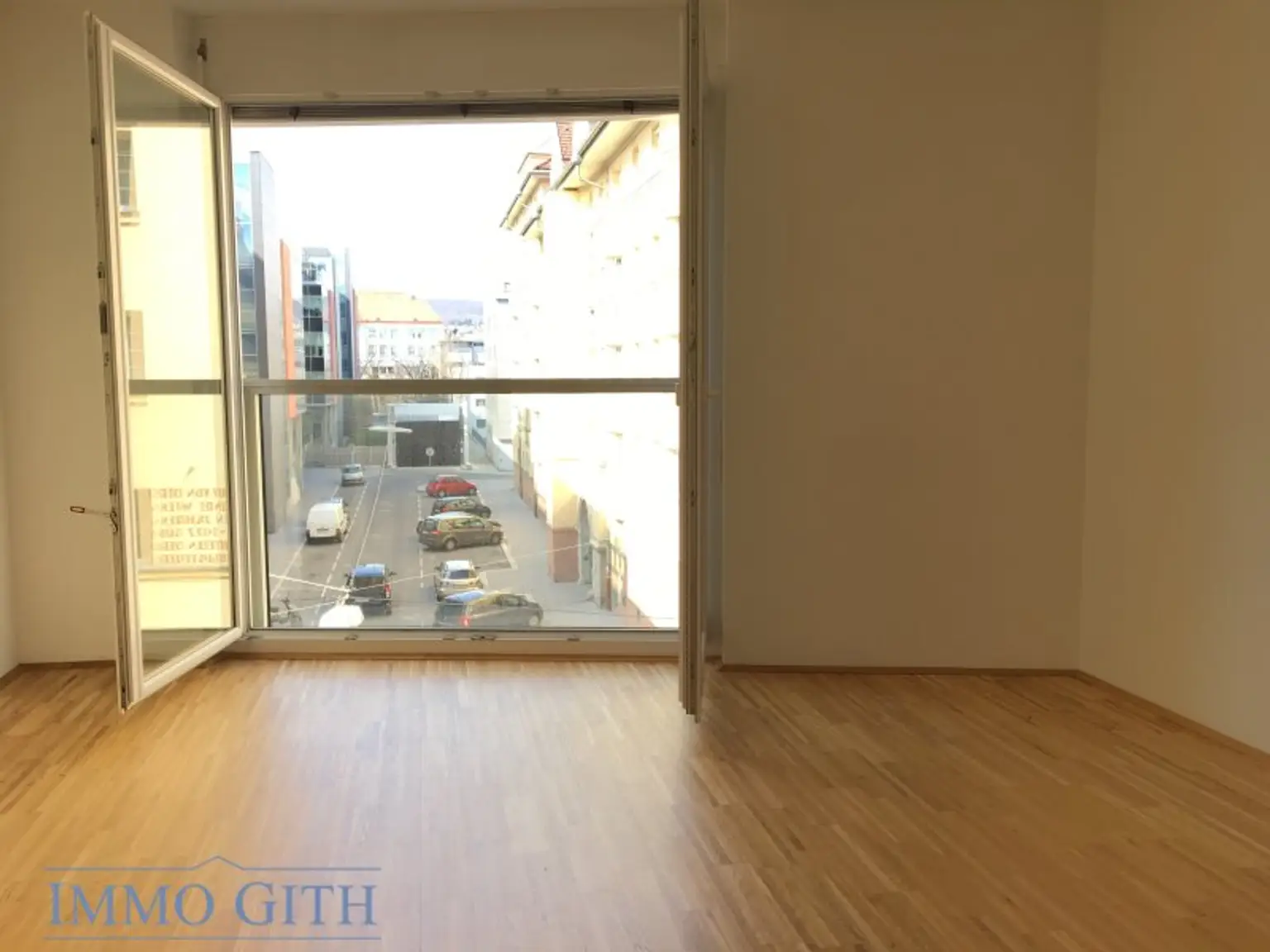 MODERNE & HELLE CA. 45 m² GROSSE 2-ZIMMER-WOHNUNG MIT LIFT, KELLERABTEIL IN DER RÖMERGASSE (1160 WIEN) ZU MIETEN!