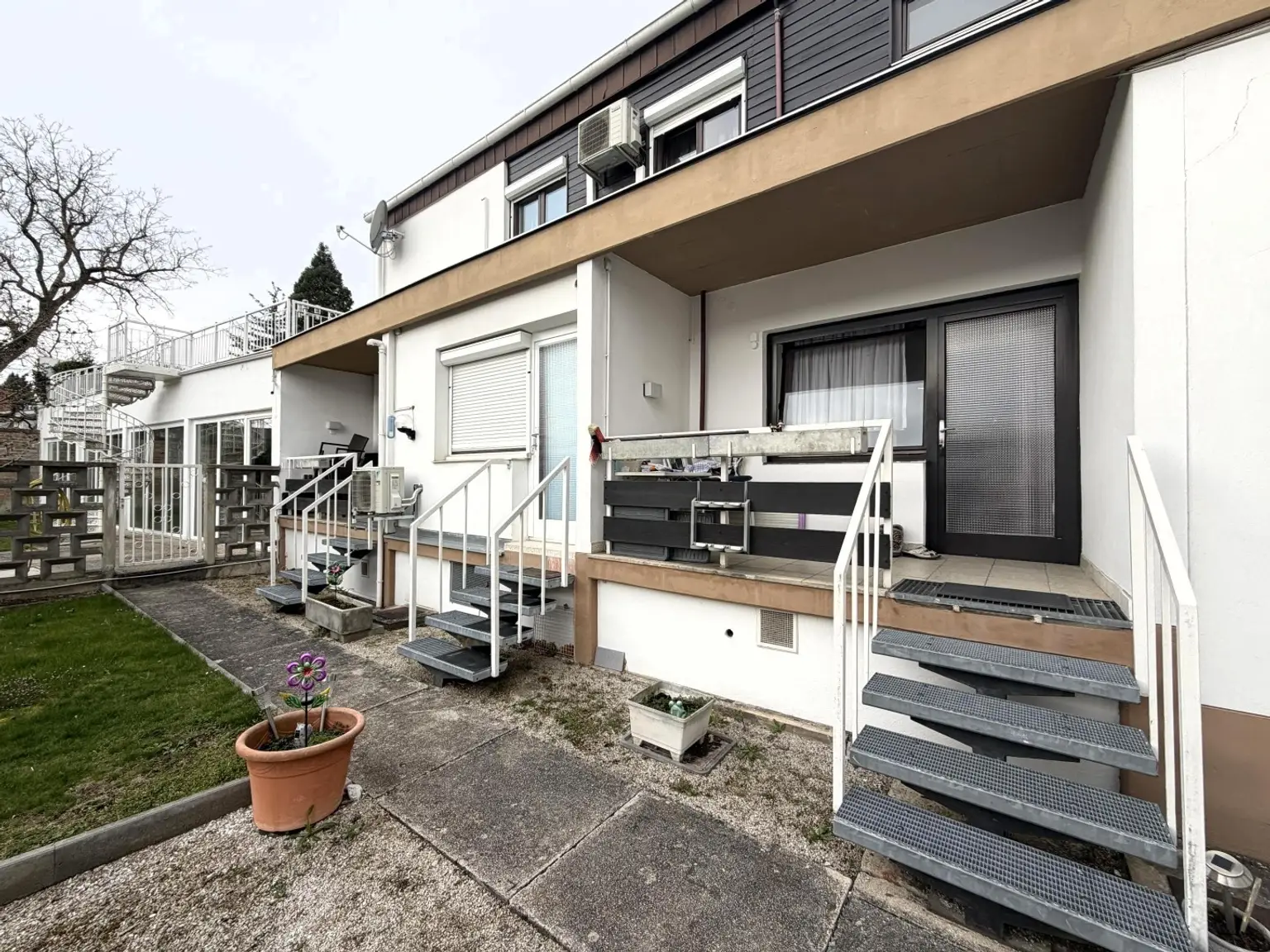 EG / direkter Zugang EinliegerWhg. 1