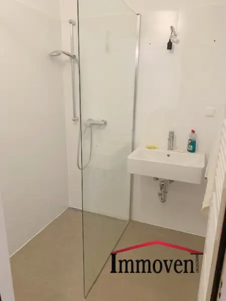 ICH BIN ZU KAUFEN - 3-Zimmerwohnung mit Balkon und Parkplatz in der Schwarzlackenau!