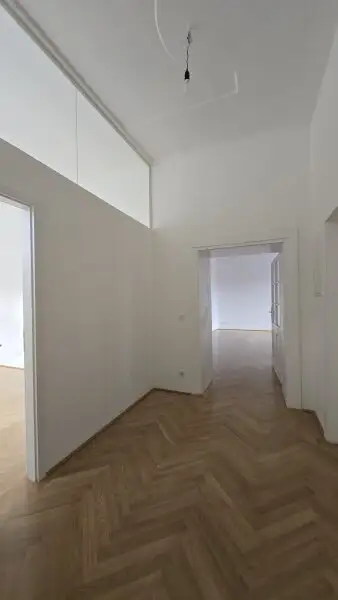 Super zentrale Innenstadtlage - ! ! ! 4.STOCK OHNE LIFT ! ! ! - Top-Zustand und ruhige Innenhofausrichtung