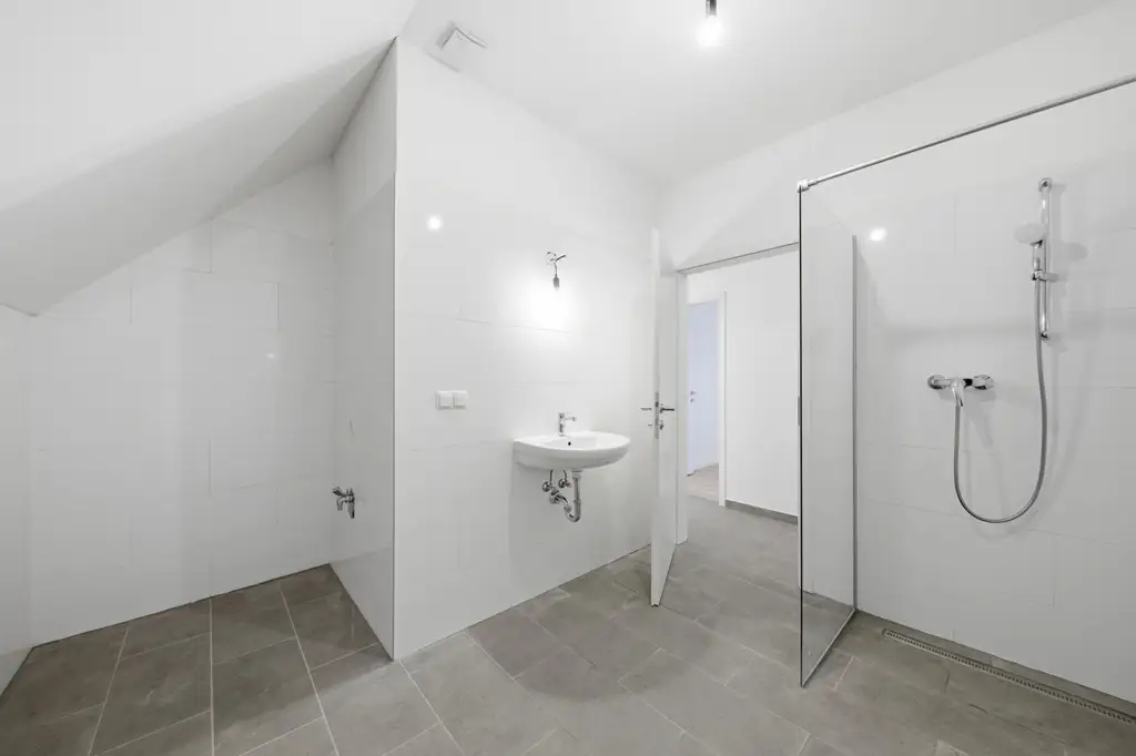 ERSTBEZUG NACH SANIERUNG - 4 Zimmer Dachgeschoss-Wohnung in Eggenburg!