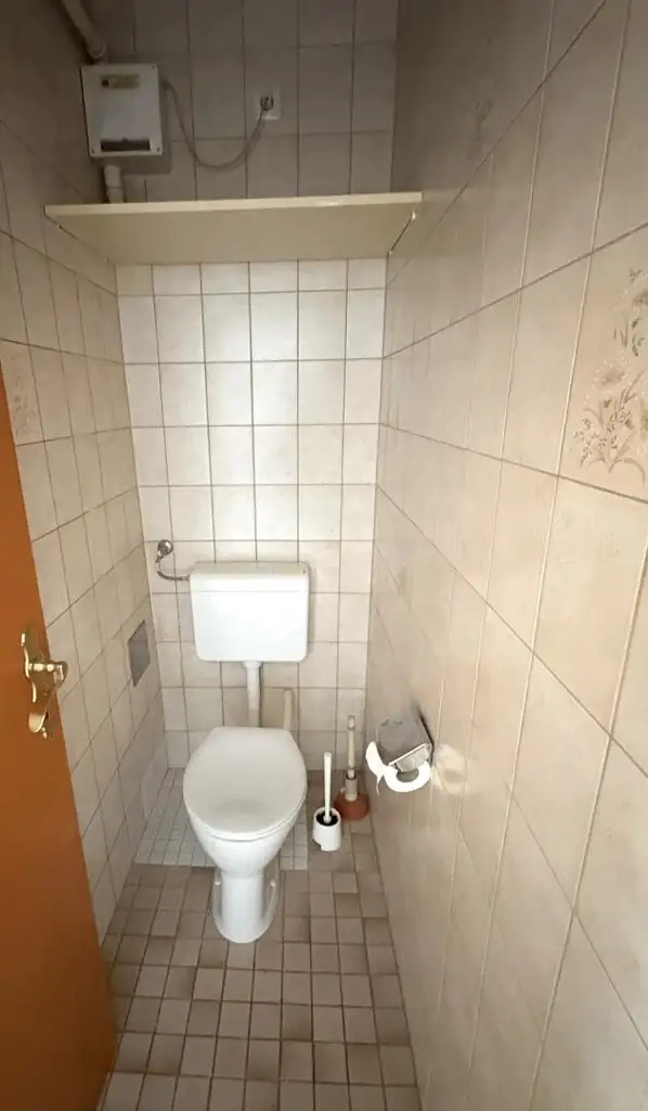 WG-geeignet, Top Lage: 3-Zimmer-Maisonette mit SW-Balkon - im 2.OG mit Lift