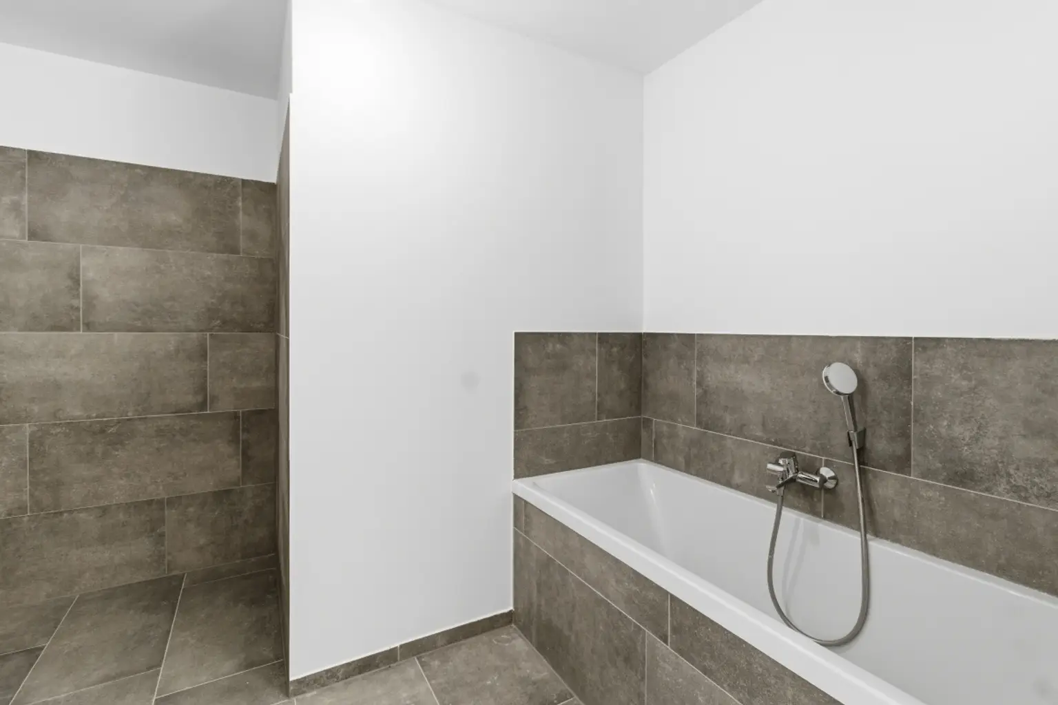 H | ++ Projekt HÜTTEL 101 LIVING ++ 3-Zimmer ERSTBEZUG mit BALKON | Prima Service Immobilien