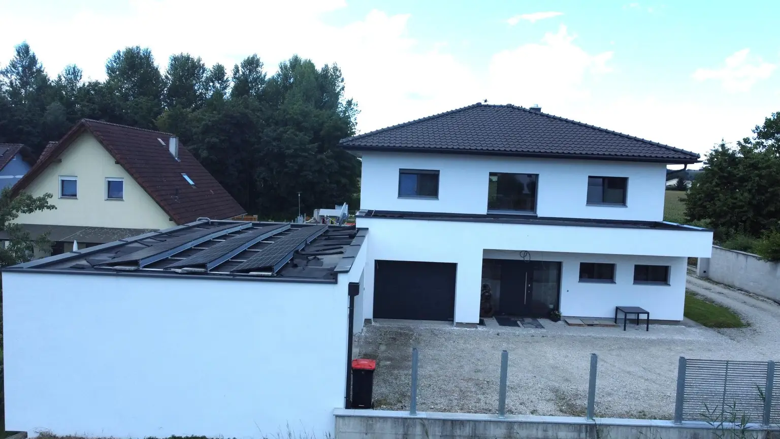 Exklusives Tech-Home mit Vollausstattung!