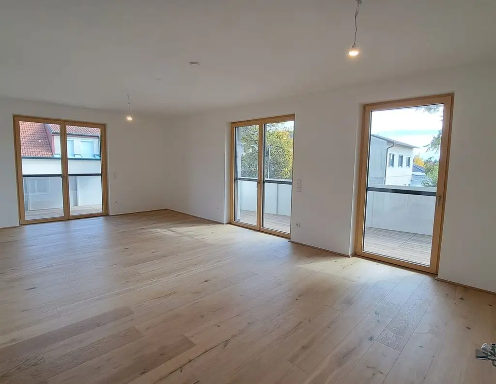 Sonnig Wohnen, Rosig Leben - Daheim in Neusiedl am See!