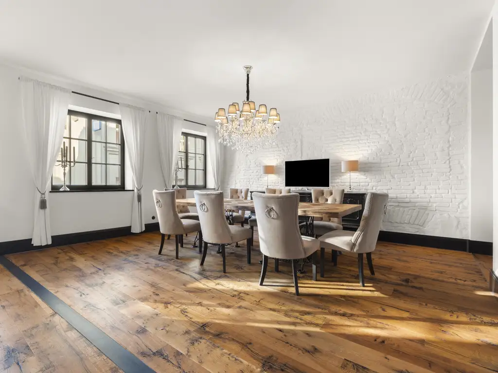 Stadtvilla an einer der exklusivsten Adressen der Gartenstadt Tulln