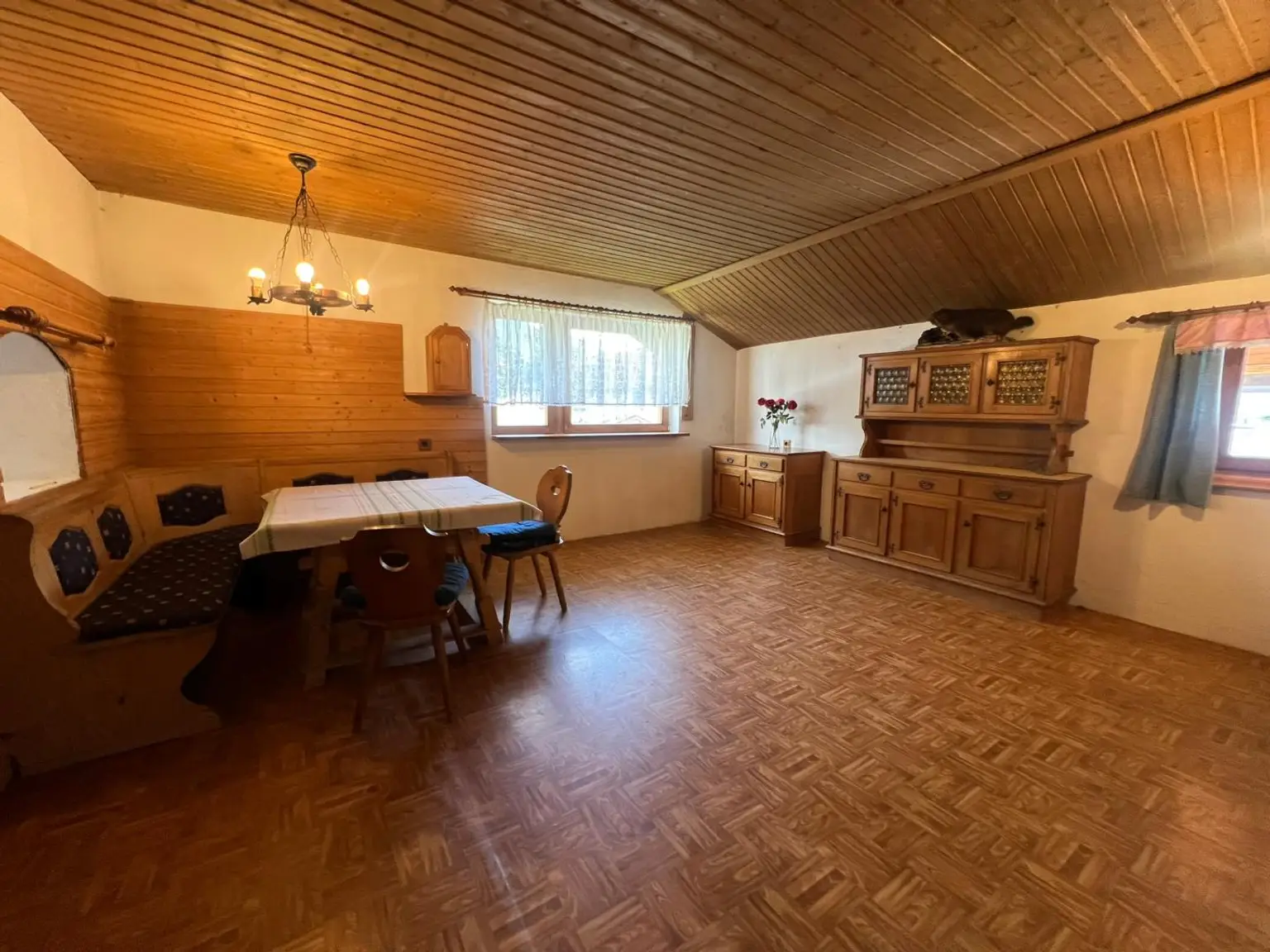 NEU: Gestalten Sie Ihr Zuhause – großzügige, sanierungsbedürftige Wohnung in Telfs mit viel Potential